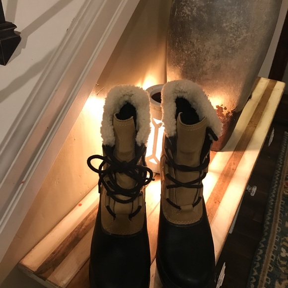 SOREL LACED FAUX FUR - Picture 3 of 5